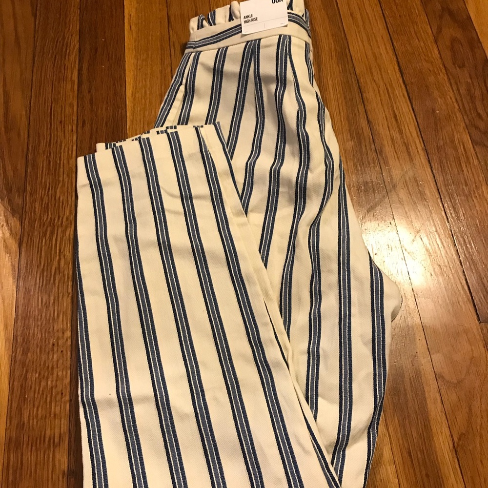 Express Pants - Picture 3 of 7